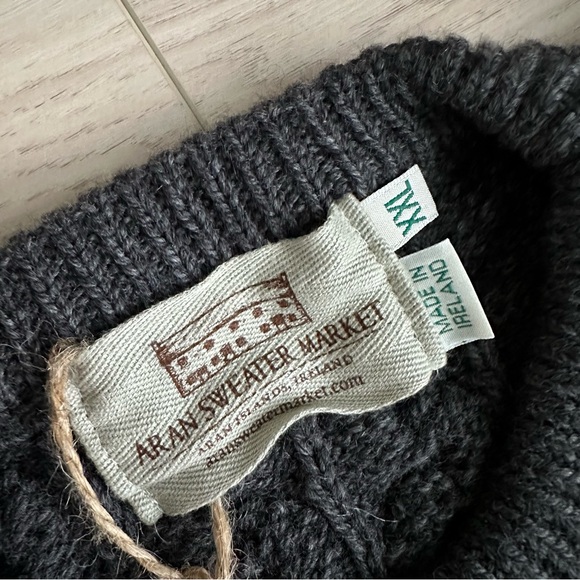 NWT Aran Sweater Market Men's Cable Knit Crew Neck Aran Wool Sweater - Picture 5 of 9